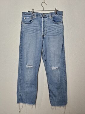 Levi's Light Wash Distressed Ribcage Straight Ankle Jeans Size 31